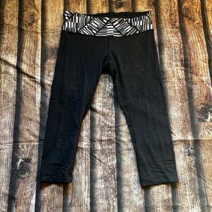 Lululemon Black Capri Leggings Size 10